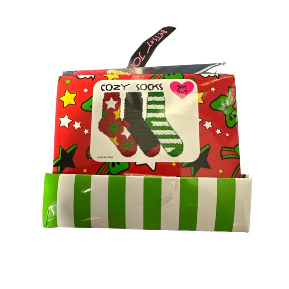 Betsey Johnson Cozy Winter Socks 3 Pack Colorful Size 9-11 NIB - Picture 1 of 4